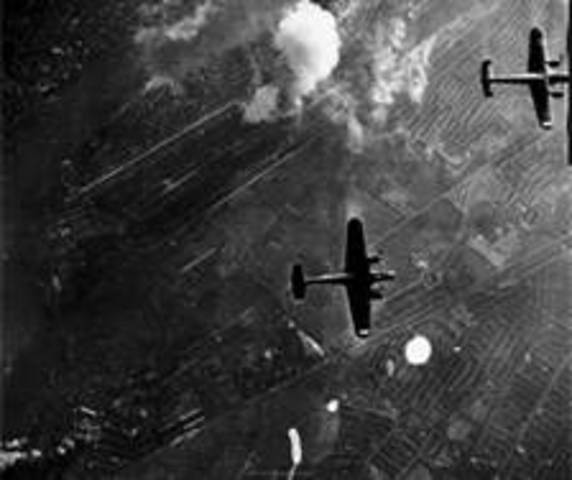 Luftwaffe bombs London