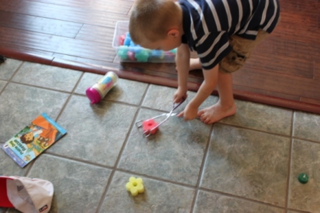 22-24 months physical development