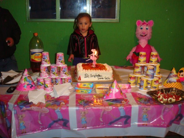 LOS 2 AÑITOS DE MI BEBE LAURA SOFIA