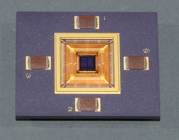 Very High Speed Integrated Circuit