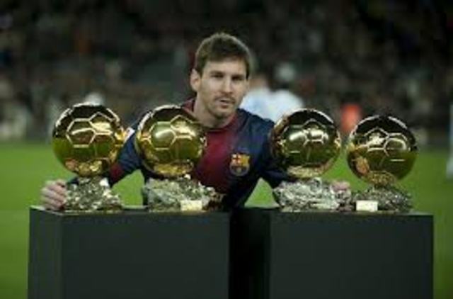 CUATRO BALONES DE ORO