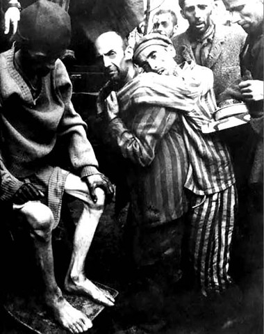 Nazis evacuate 66,000 from Auschwitz.