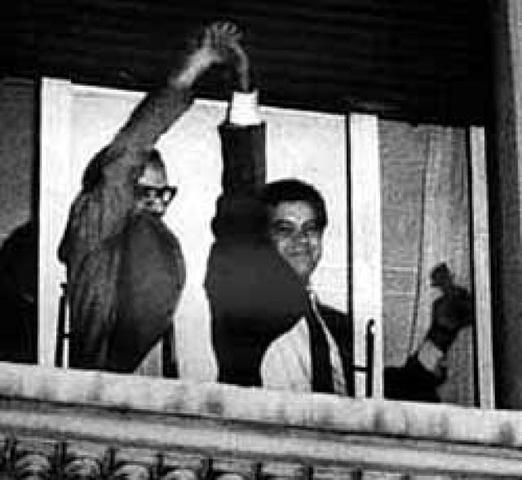 El PSOE gana las elecciones con Felipe González como jefe de gobierno