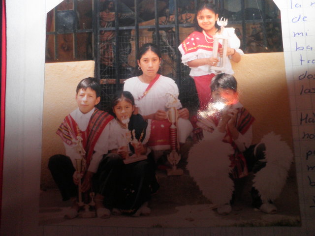 PRIMER TROFEO EN DANZA FOLKLORICA