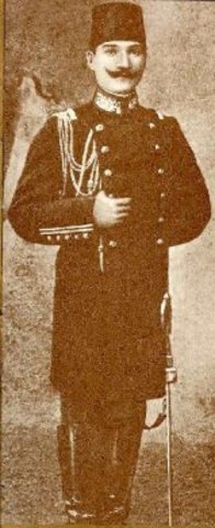 He graduated from Istanbul Military School as a lieutenant