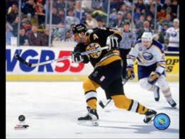 cam neely- date traded to bruins