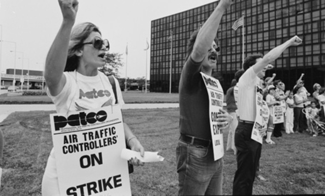 FIres Air Traffic Controllers (Ronald Reagan)