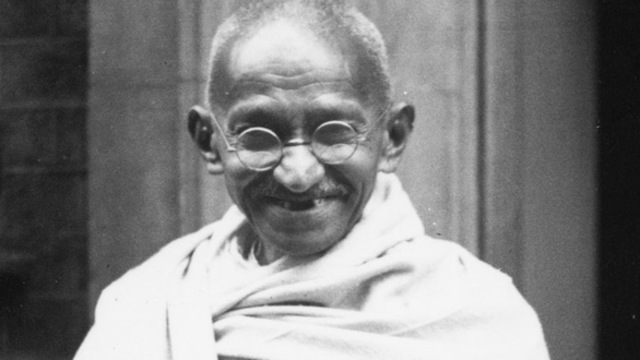 Gandhi became a leader of Hindu Indian National Congress