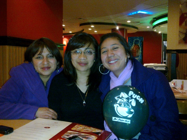 comiendo con las primas