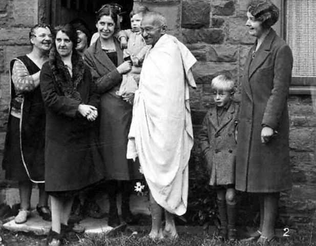 Gandhi goes to England to Study