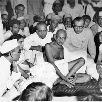 Timeline: Indian Nationalism & Independence By: Nina Andonie