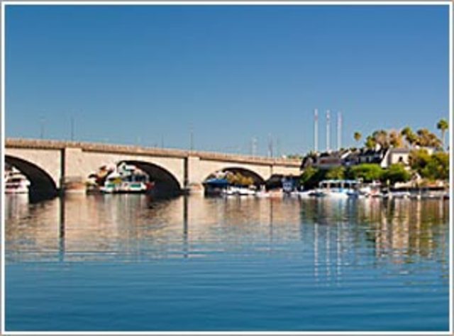 London Bridge Brought to the U.S.