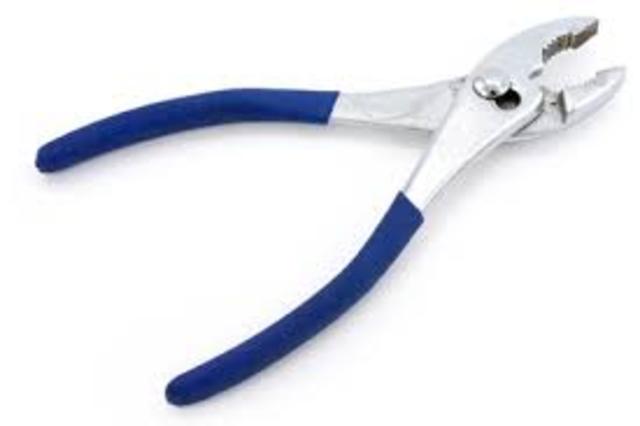 Pliers comes into mass use