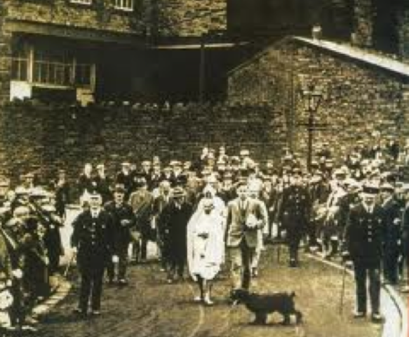 Indian Troops Return Home