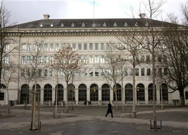 Bank of Zurich (Rising Action)