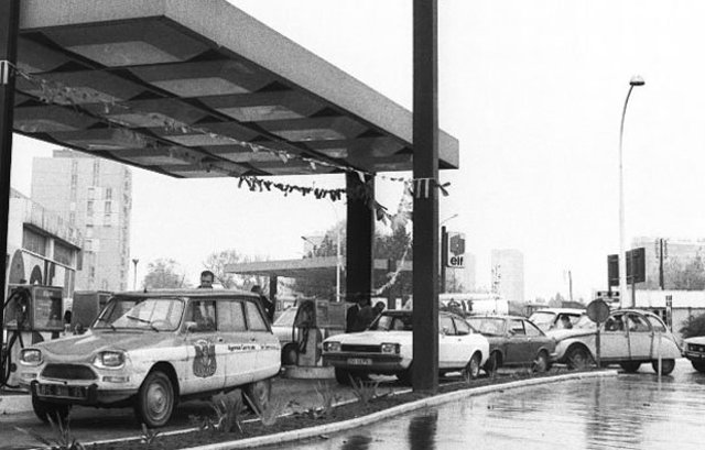 Mideast Oil Crisis Begins