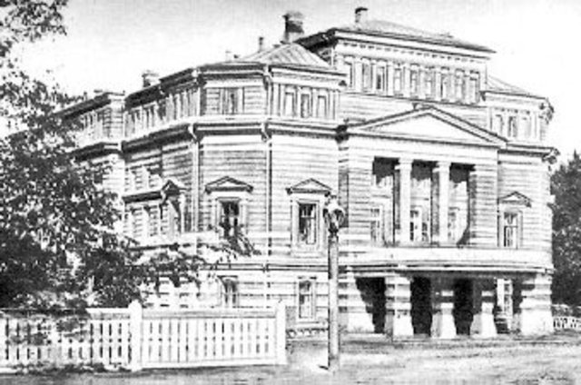 Строительство театра оперы и балета.