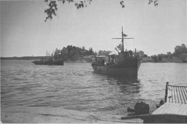 Stalin attacks Finland