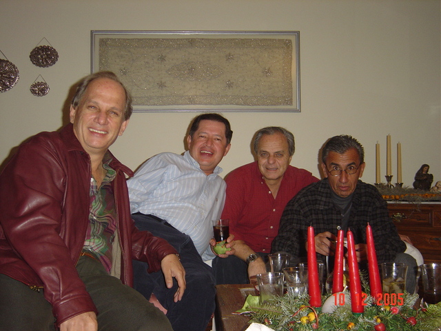 Oscar Echeverría: sustenta el exámen público de tésis.