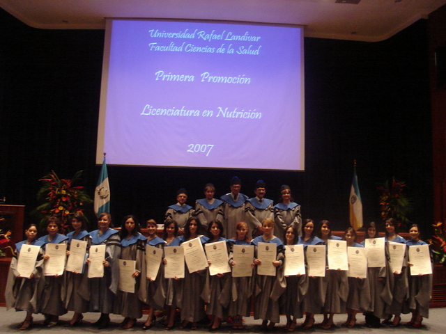 Primera Graduación de la Licenciatura en Nutrición