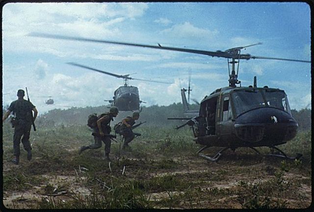 Tim O' brian arrives in vietnam
