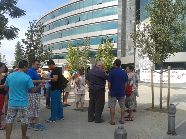 Stop Desahucios ‘toma’ el Popular