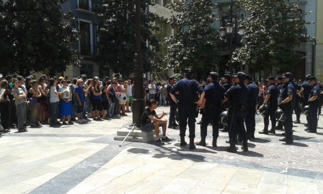 12M y el 15M: Dos detenidos