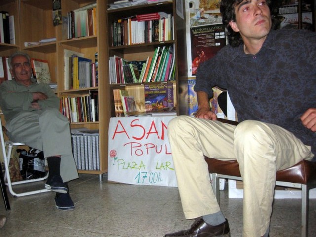 Indignados en Plaza Larga