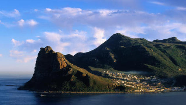 Gandhi arrives at South Africa