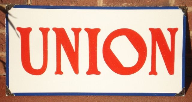 Muslims and Hindus Come Together