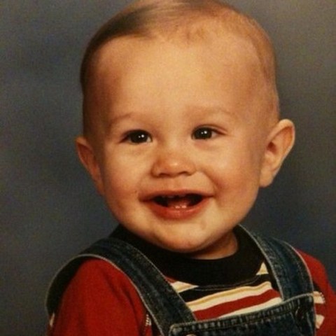 Austin Mahone was born(: