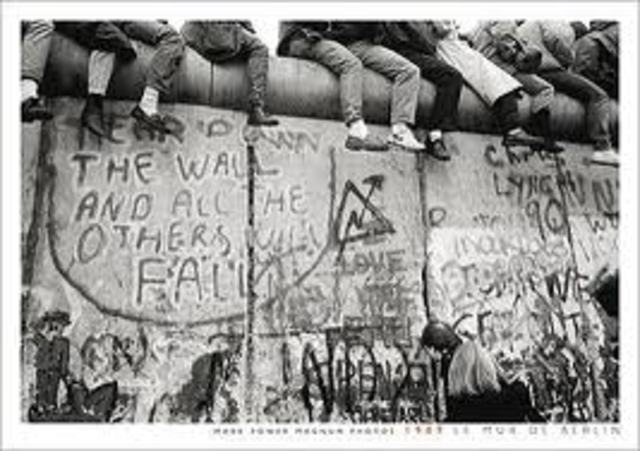 The Falling of the Berlin Wall