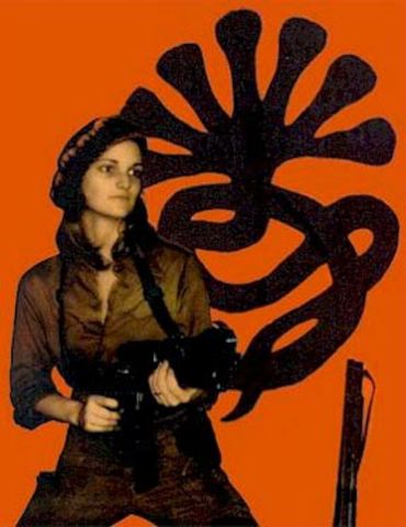Heiress Patty Hearst is Kidnapped
