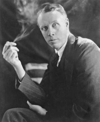 Sinclair Lewis Wins Nobel Prize of Literature