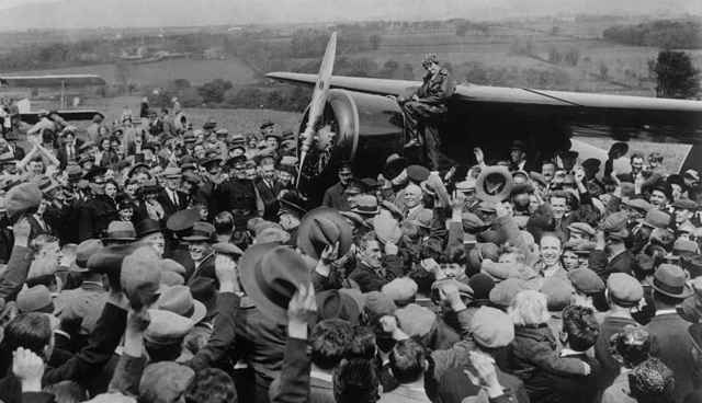 AMELIA CONQUISTA EL OCEANO