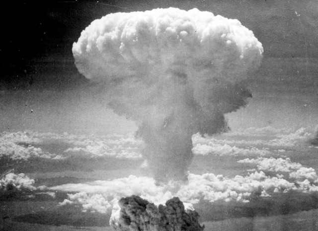 U.S. bombs hiroshima and wagasaki