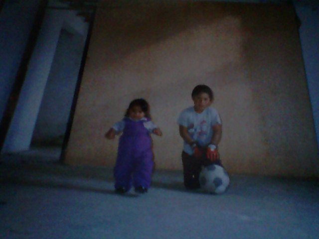 YO Y MI HERMANA MENOR