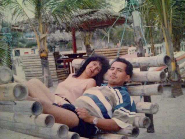 Mis papis mis mejores amigos les amo!!!