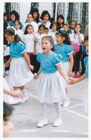 PROGRAMA DE FIN DE AÑO EN LA PRIMARIA