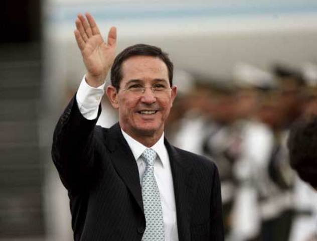 El ex ministro Fernando Araújo Perdomo escapa de sus captores