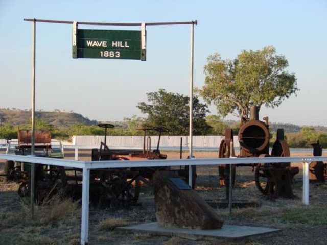 Aboriginal work as station hands on Wave Hill Station