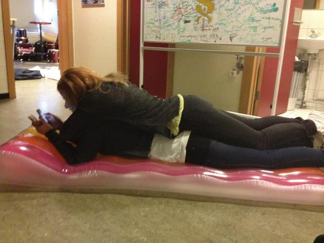 Falleg stund í nemendakjallara