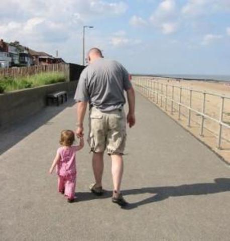 O'Brien returns to Vietnam with his daughter