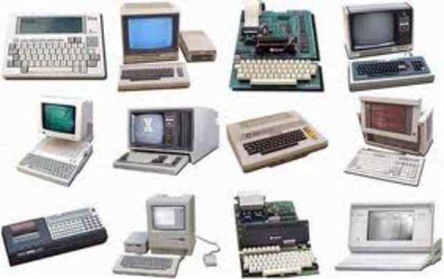 Moviles, ordenadores y videoconsolan comienzan a tener color y memoria.