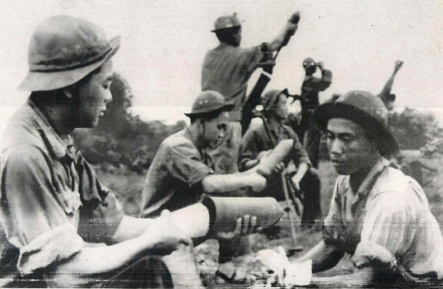 Vietcong begin attacks on Diem government
