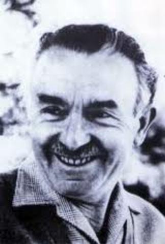 Celestin freinetInicia la practica de susu técnicas basadas en la imprenta en la escuela, se dio una gran influencia de las técnicas freint en función de otras escuelas