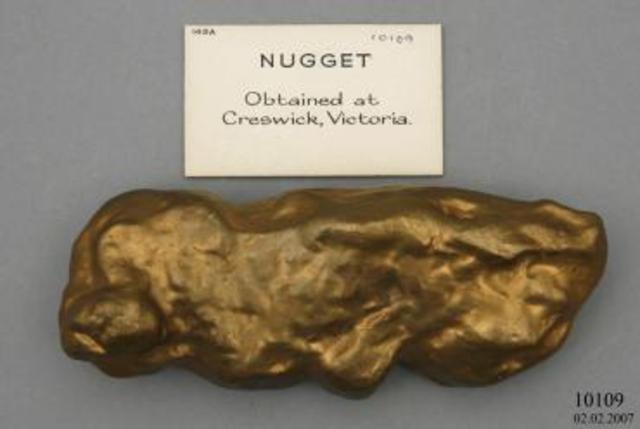 gold is discovered in Victoria