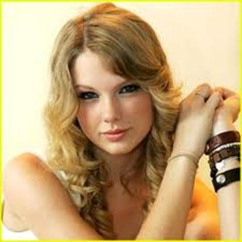 Age 14 Moves to Nashville