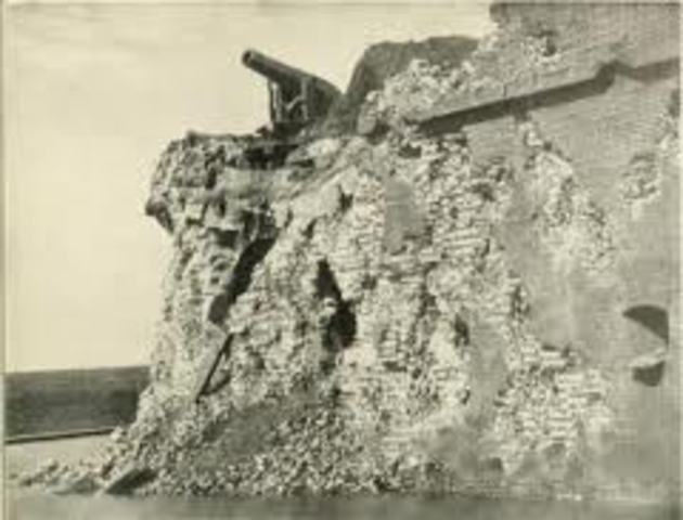 Savannah, GA falls to the Union