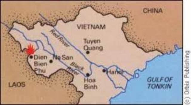 Viet Minh defeat French at Dien Bien Phu